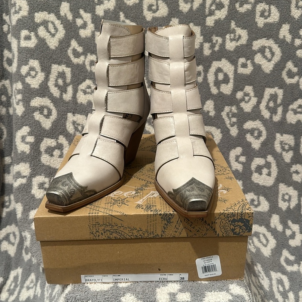 Free People Brayden Fisherman Boots in ECRU 🥰 New 🆕 & Never Worn 😍